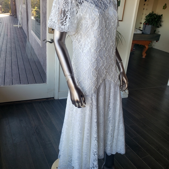 Shuet Young for HW Collections Dress - Picture 6 of 16